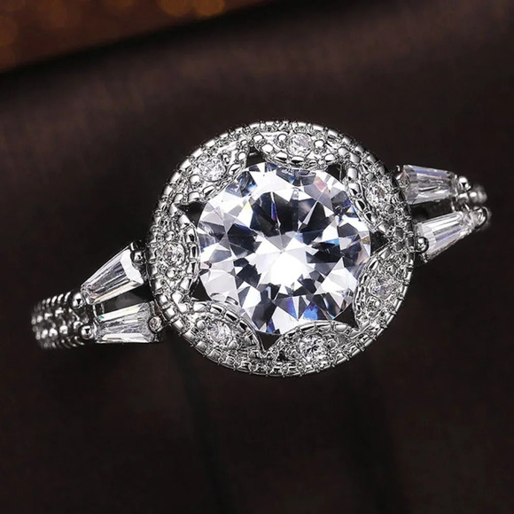 😍Statement CZ Flower 925 Silver Plated Vintage Wedding Ring for Women, L064 - Picture 1 of 9